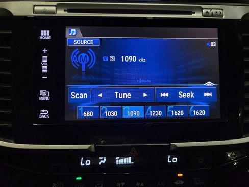 Used 2017 Honda Accord EX-L image 25