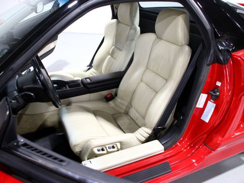 Used 1991 Acura NSX image 2