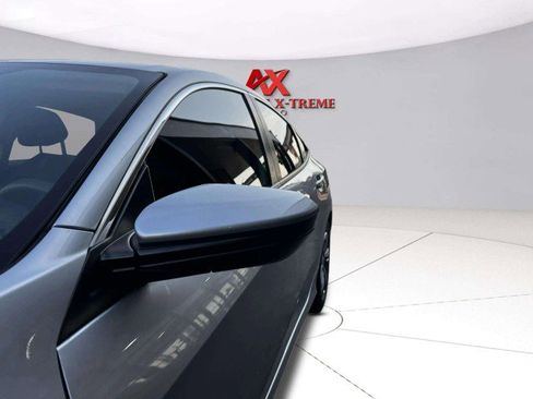 Used 2020 Honda Civic LX image 8