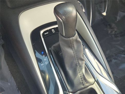 Used 2022 Toyota Corolla SE image 30