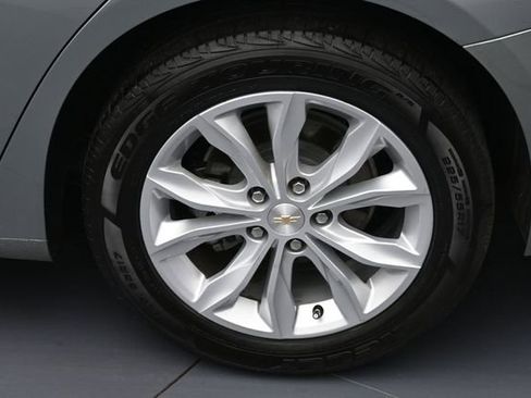 Used 2024 Chevrolet Malibu LT FWD image 8