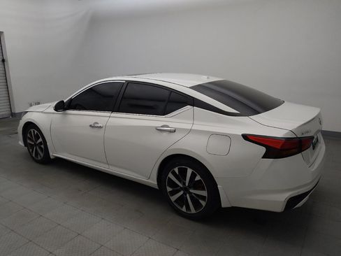 Used 2022 Nissan Altima 2.5 SV w/ SV Premium Package FWD image 3