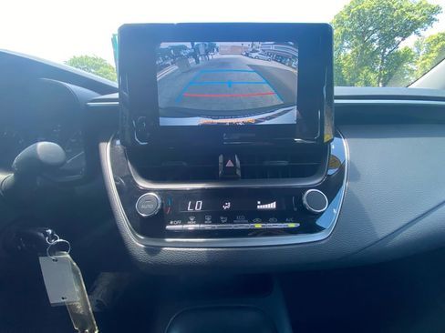 Used 2024 Toyota Corolla LE FWD image 21