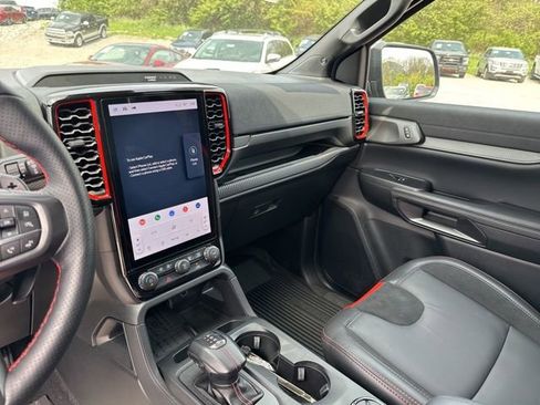 Used 2025 Ford Ranger Raptor image 9