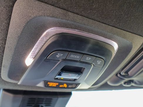 Used 2023 Toyota Corolla SE FWD image 19