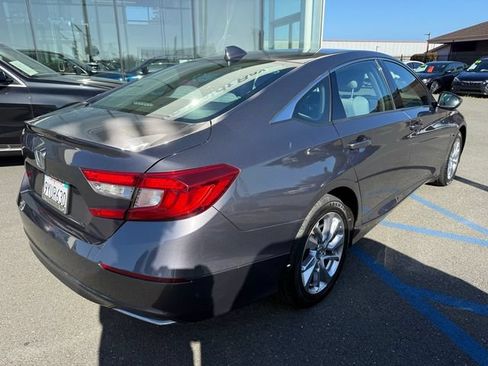 Used 2019 Honda Accord LX image 7