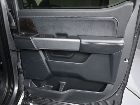 Used 2021 Ford F150 Lariat w/ FX4 Off-Road Package image 6