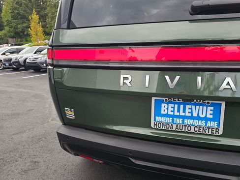 Used 2023 Rivian R1S Adventure AWD/4WD image 19