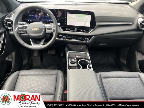 Certified 2026 Chevrolet Equinox LT w/ Convenience Package II FWD image 14
