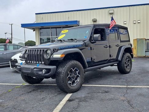 Used 2023 Jeep Wrangler Unlimited Rubicon 4xe w/ Steel Bumper Group AWD/4WD image 3