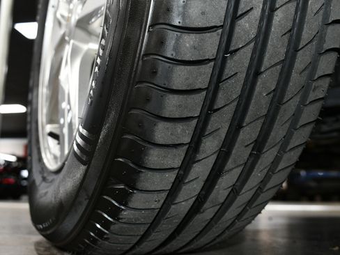 Used 2021 Chevrolet Trax LS w/ Tint and Cruise Package image 70