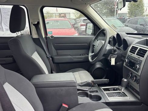 Used 2008 Dodge Nitro SXT AWD/4WD image 14
