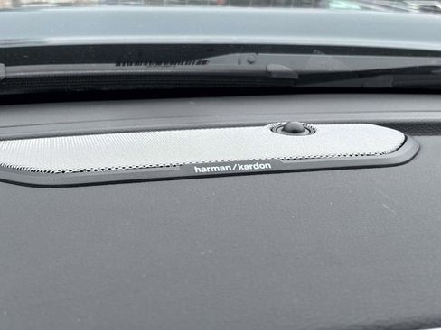 New 2026 RAM 2500 Laramie AWD/4WD image 9