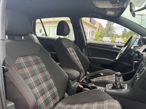 Used 2015 Volkswagen GTI S FWD image 25