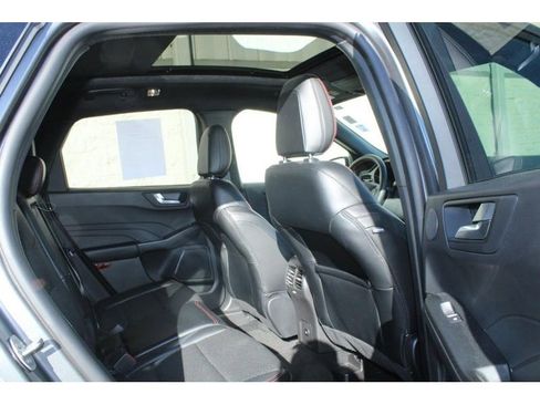 Used 2024 Ford Escape ST-Line Select w/ Tech Pack #2 image 12