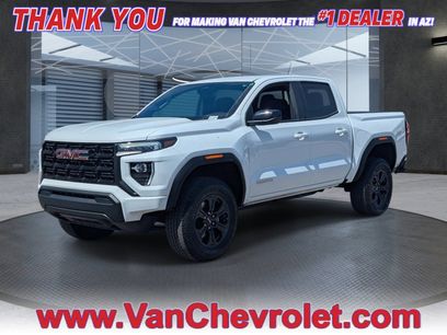 Used 2025 GMC Canyon Elevation