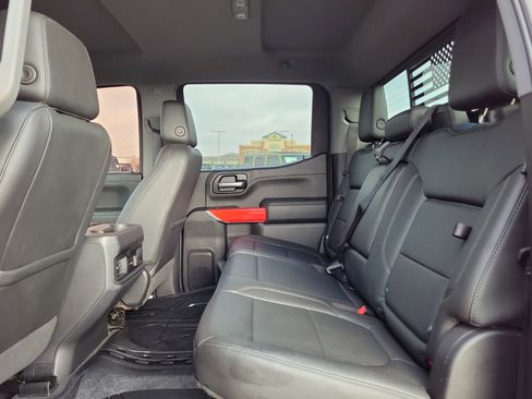 Used 2019 Chevrolet Silverado 1500 LT Trail Boss image 11