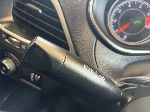 Used 2019 Jeep Cherokee Latitude w/ Popular Appearance Group image 12