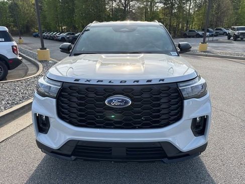New 2026 Ford Explorer ST-Line image 3
