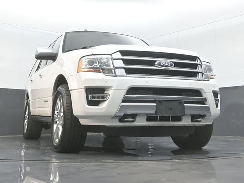 Used 2016 Ford Expedition Platinum image 5