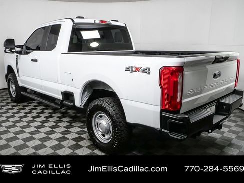 Used 2024 Ford F250 XL image 3