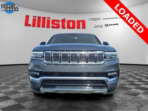 Used 2023 Jeep Grand Wagoneer L Series II image 2