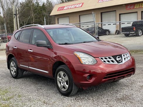 Used 2015 Nissan Rogue S w/ Convenience Package image 3