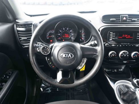 Used 2016 Kia Soul FWD image 21