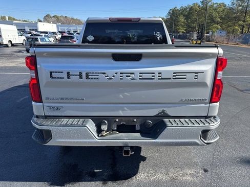 Used 2022 Chevrolet Silverado 1500 Custom image 4