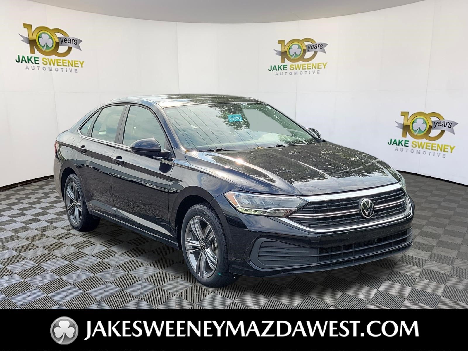 Used 2024 Volkswagen Jetta SE FWD image 1