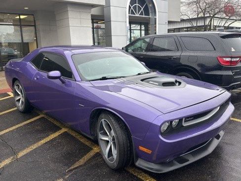 Used 2014 Dodge Challenger R/T image 1