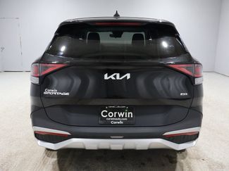 Used 2024 Kia Sportage LX video 3