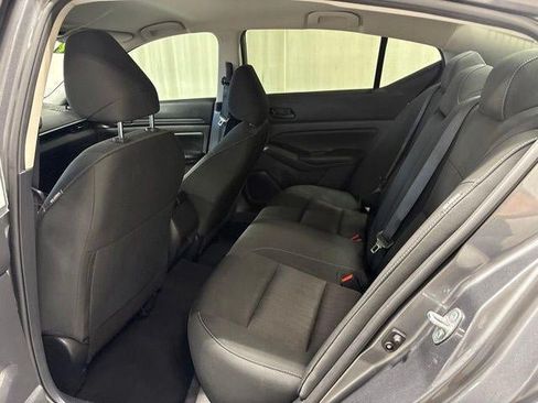 Used 2024 Nissan Altima 2.5 S FWD image 27