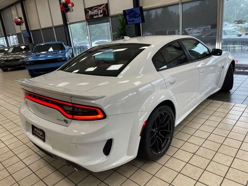Used 2023 Dodge Charger SRT Hellcat w/ Harman/Kardon Audio Group RWD image 7