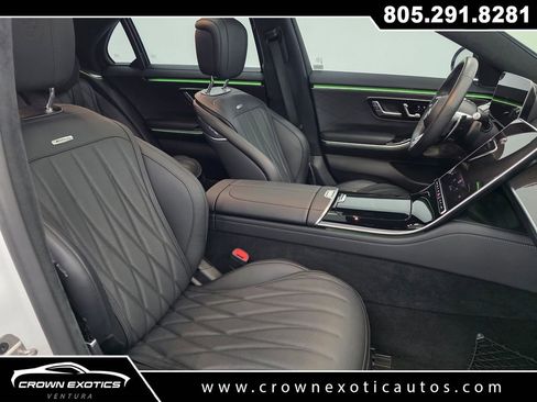 Used 2024 Mercedes-Benz S 63 AMG S w/ Carbon Fiber Exterior Package image 18