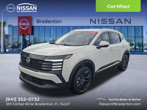 Certified 2025 Nissan Kicks SR FWD image 1