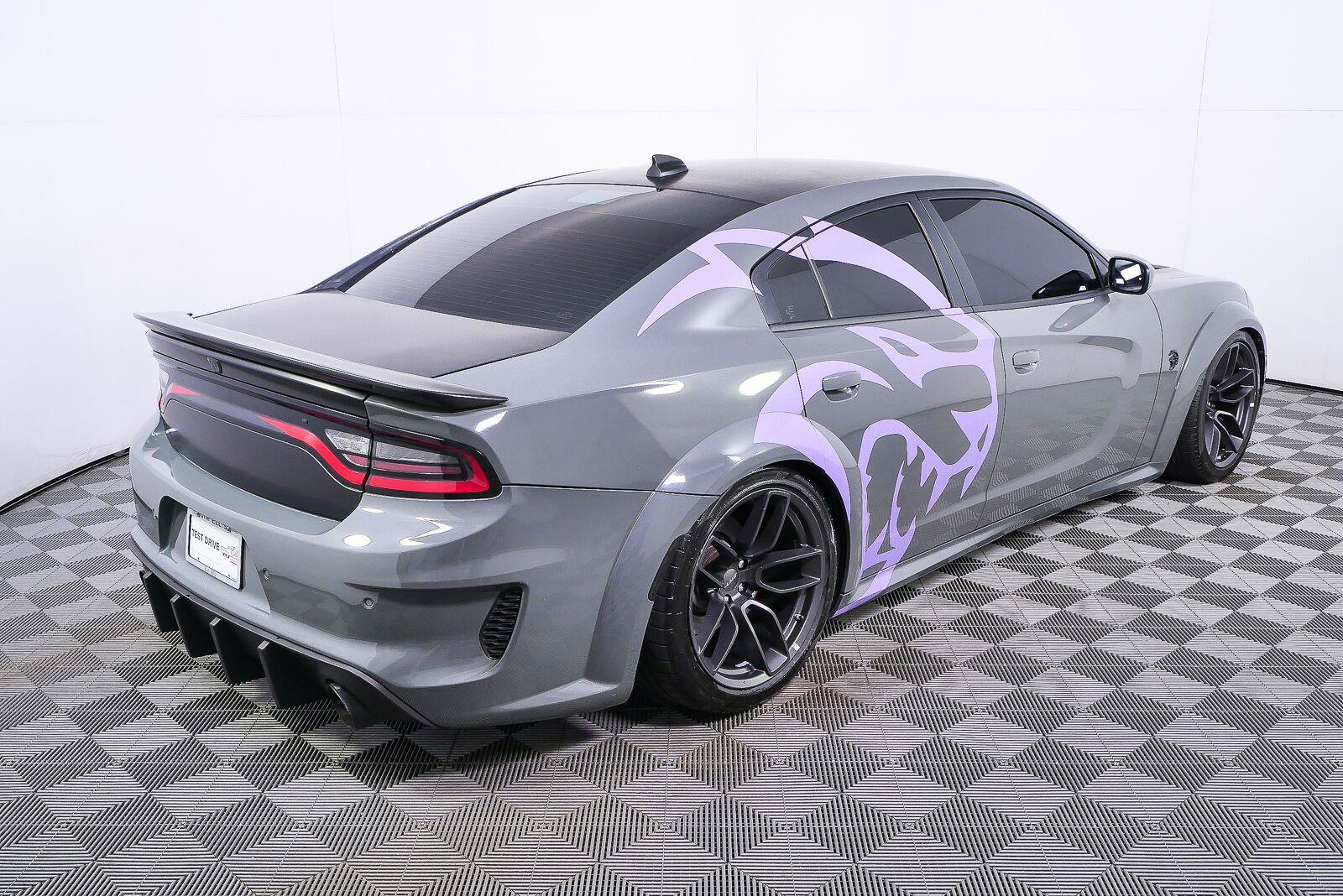 Used 2023 Dodge Charger SRT Hellcat RWD image 4