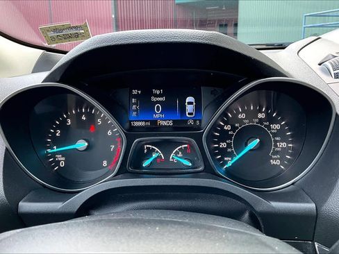 Used 2018 Ford Escape Titanium w/ Ford Safe & Smart Package image 25