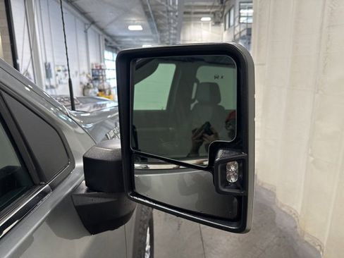 Used 2024 Chevrolet Silverado 3500 High Country w/ Technology Package image 39