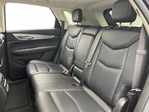 Used 2017 Cadillac XT5 Luxury w/ Driver Awareness Package AWD/4WD image 40