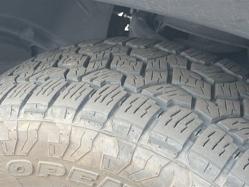 Used 2021 RAM 1500 Big Horn AWD/4WD image 11