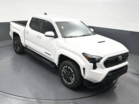Used 2024 Toyota Tacoma TRD Sport RWD image 22