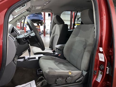 Used 2013 Nissan Xterra S image 10