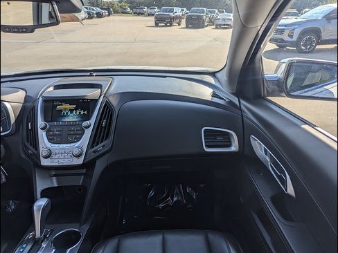 Used 2015 Chevrolet Equinox LTZ FWD image 4