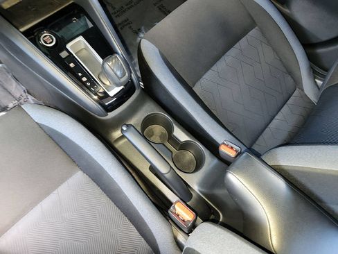 Used 2025 Nissan Versa SV FWD image 22