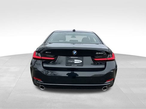 Used 2025 BMW 330i xDrive Sedan image 9