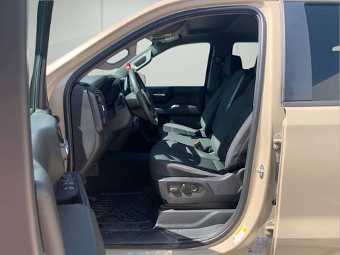 Used 2022 Chevrolet Silverado 1500 Custom Trail Boss AWD/4WD image 10