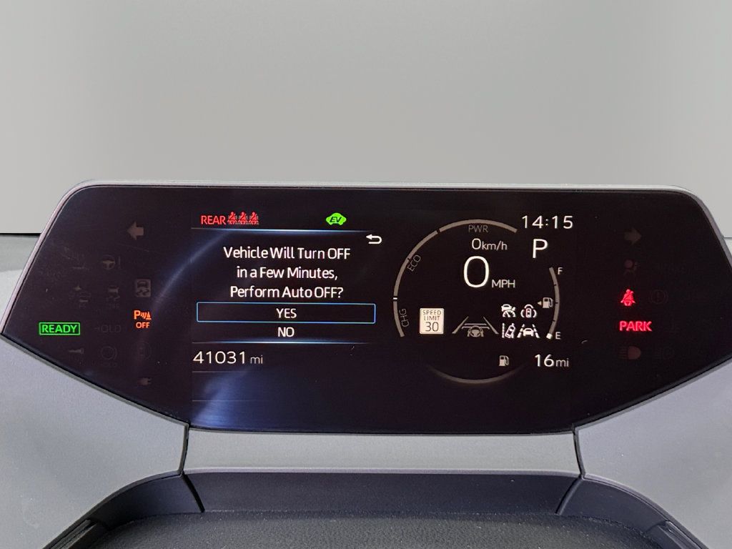 Used 2025 Toyota Prius LE FWD image 22