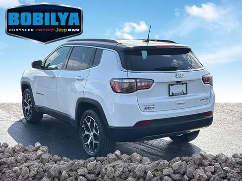 Used 2024 Jeep Compass Limited AWD/4WD image 4