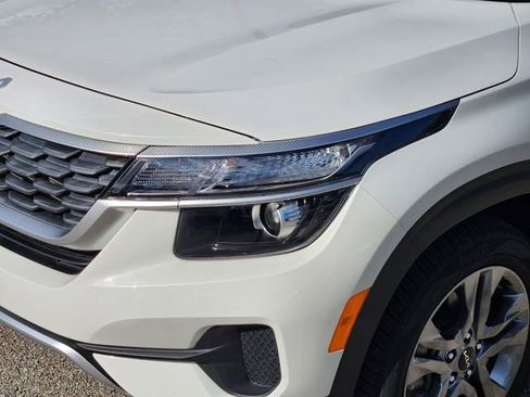 Used 2022 Kia Seltos LX image 6